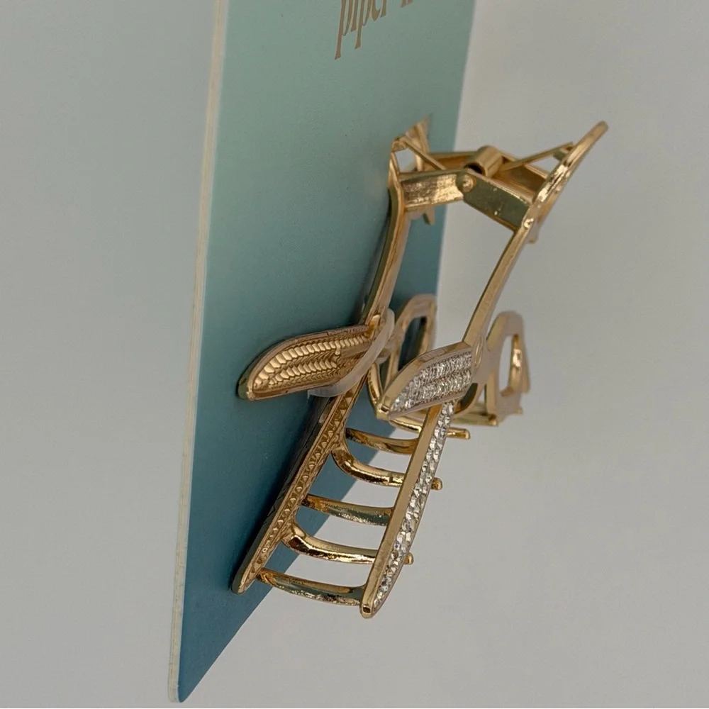 Piper K Scissors Hair Claw Clip Gold Tone Rhinestones.